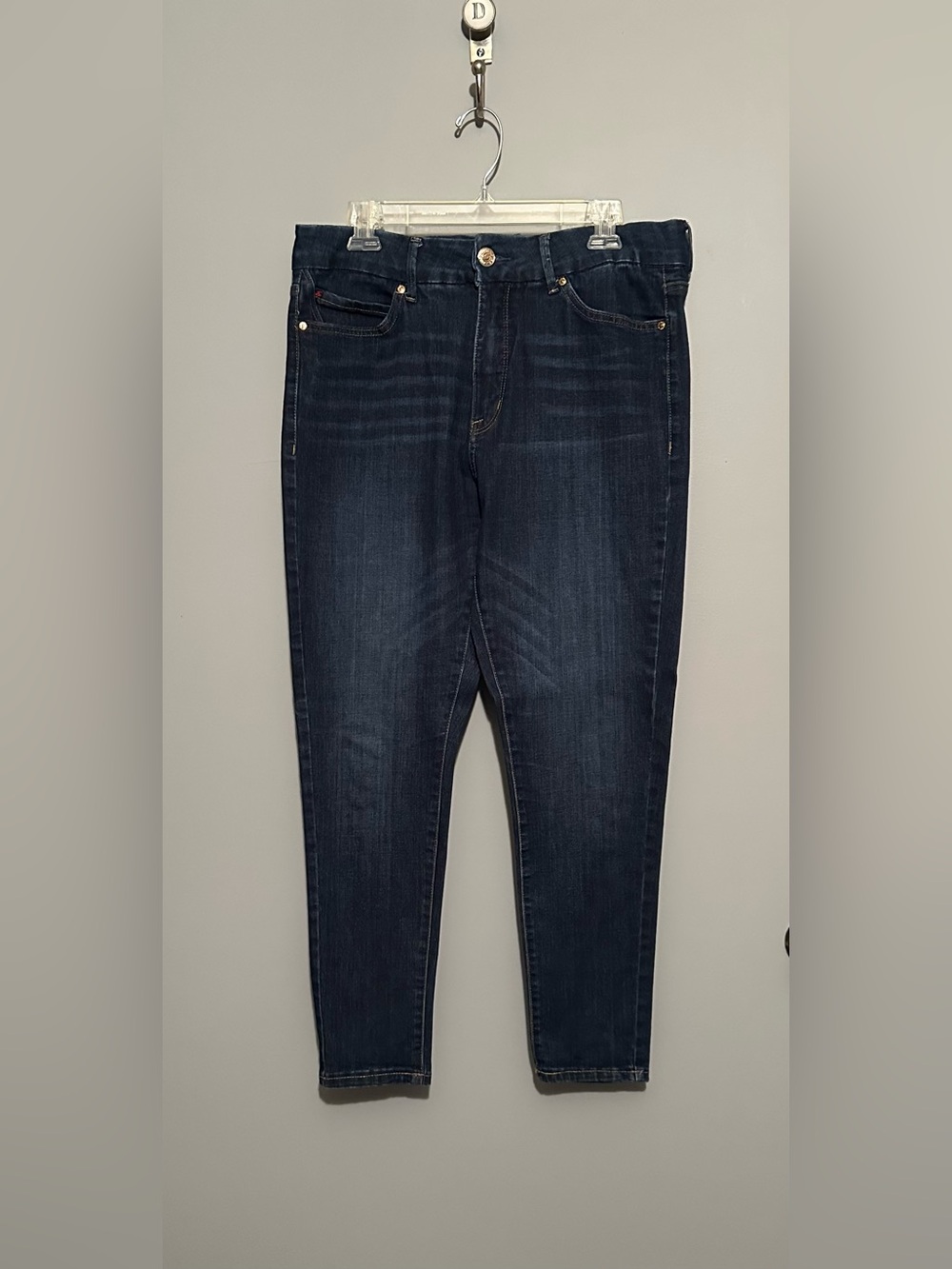 Seven7 Ultra High Rise Skinny “Tummyless” Jeans in a Dark Wash